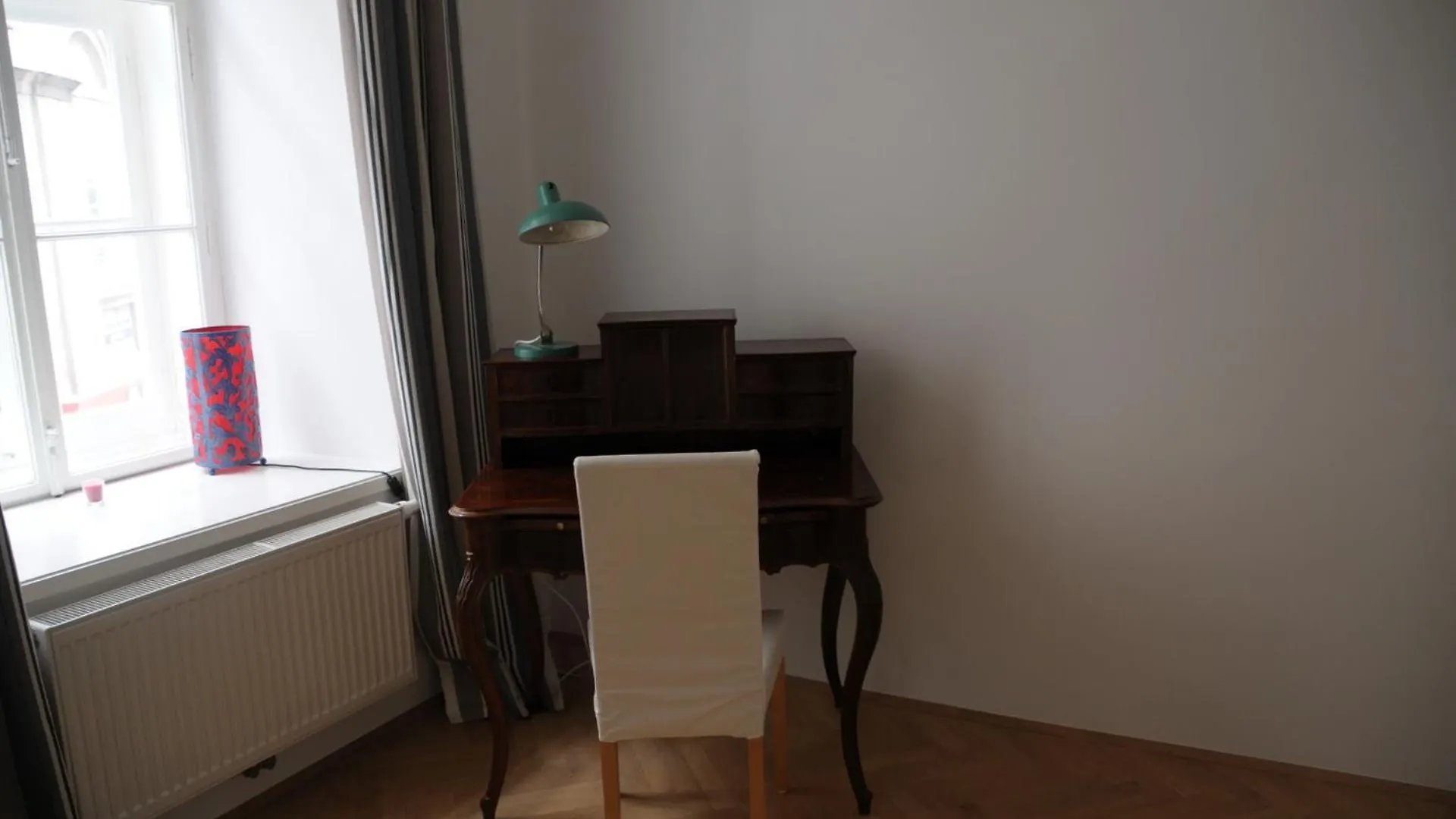 Beautiful Central Flat Top-17 Vienna Apartment
