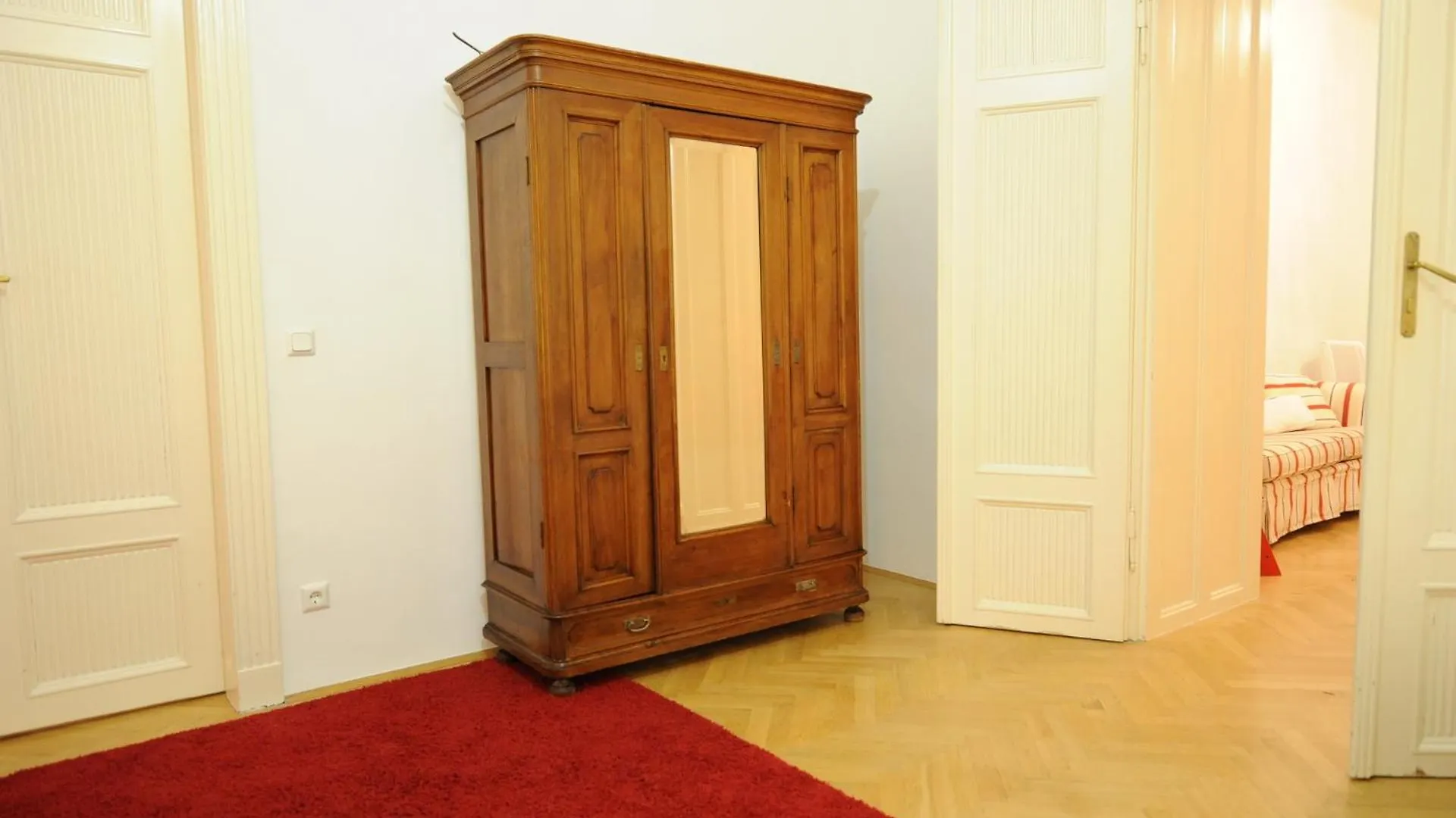 Beautiful Central Flat Top-17 Vienna Apartment